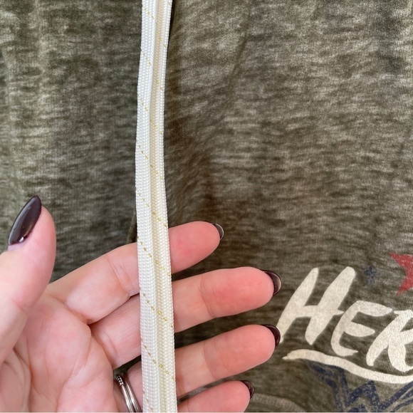 Wonder Woman Cotton/Poly Pajama Set Hoodie and Shorts Grey/Green Burnout Size L - Picture 9 of 16